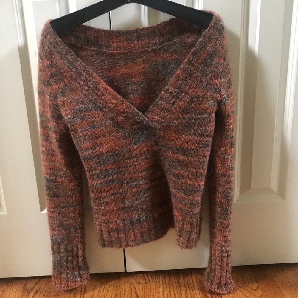 Sweater - Picture 3 of 4